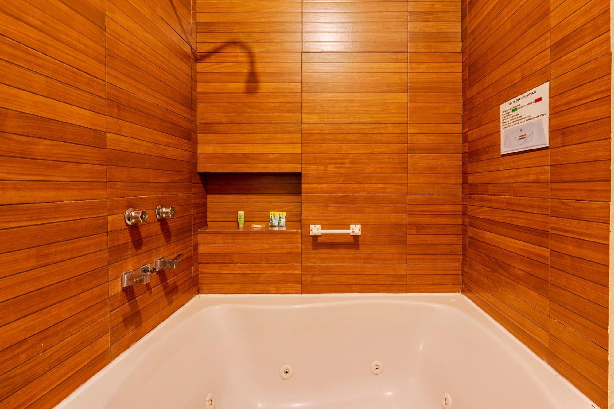 Loft Arte Y Diseno Alberca Climatizada, Amenidades Y Lujo, Terraza Privada Con Asador De Carbon, Cuernavaca Somos Los Unicos Que Te Ofrecemos Para Tu Uso Personal Y Exclusivo 2 Jacuzzis Con Agua Caliente Y Sistema De Hidromasaje Tipo Spa מראה חיצוני תמונה