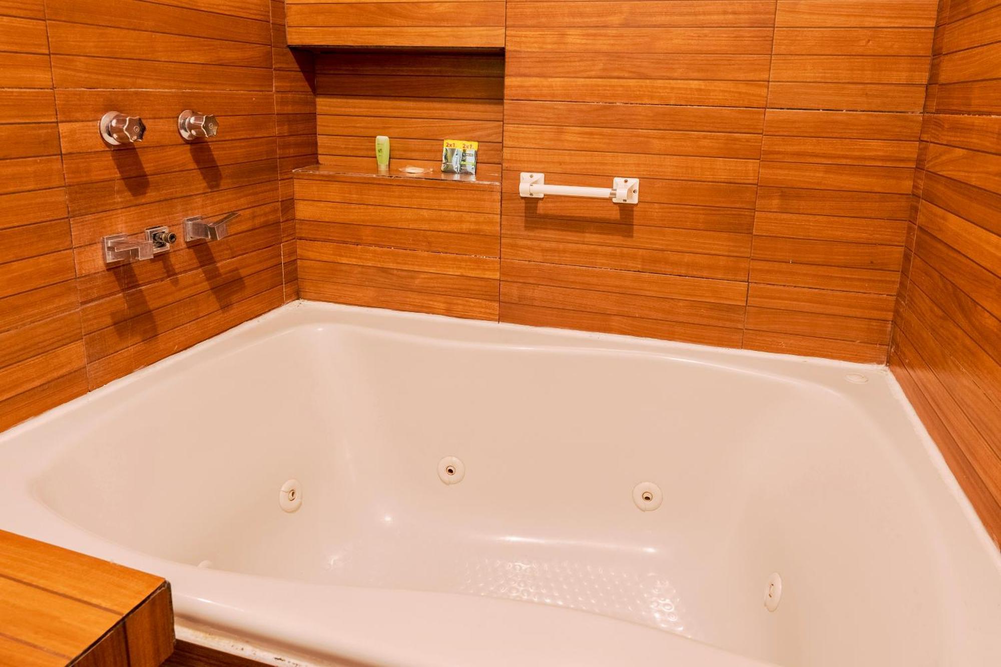 Loft Arte Y Diseno Alberca Climatizada, Amenidades Y Lujo, Terraza Privada Con Asador De Carbon, Cuernavaca Somos Los Unicos Que Te Ofrecemos Para Tu Uso Personal Y Exclusivo 2 Jacuzzis Con Agua Caliente Y Sistema De Hidromasaje Tipo Spa מראה חיצוני תמונה